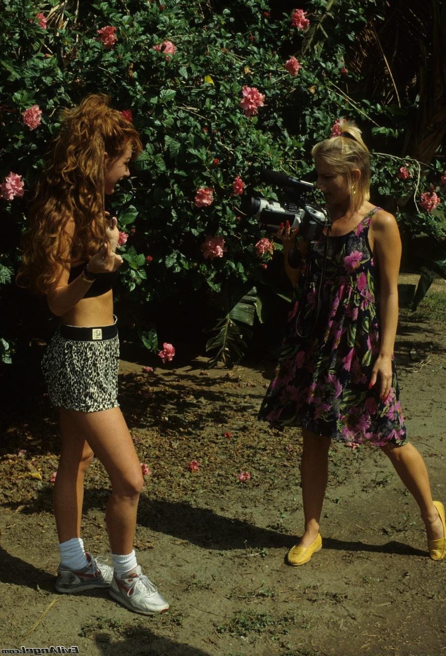 17P Fotos vintage com lésbicas Tianna B e Trixie Tyler