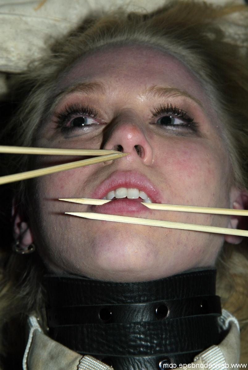 20P サブサラ・ジェーン・セイロンは完全なBDSMフェチ装備で完全に無力にレンダリングされます