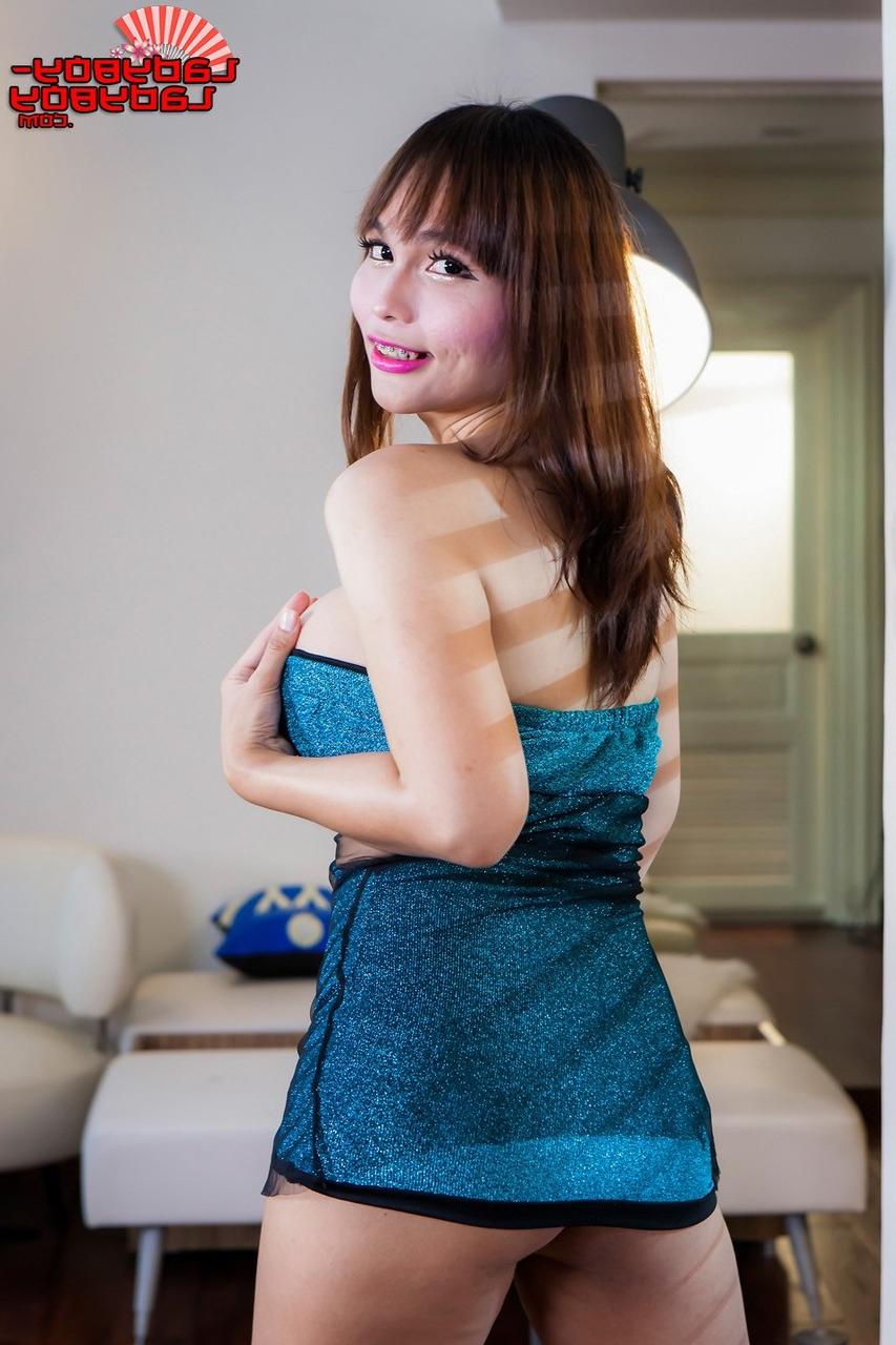 16P Asiatisches TGirl Ayumi