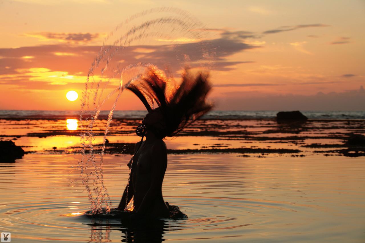 15P Adventurous Asian model Aya Montez posing naked in beautiful nature