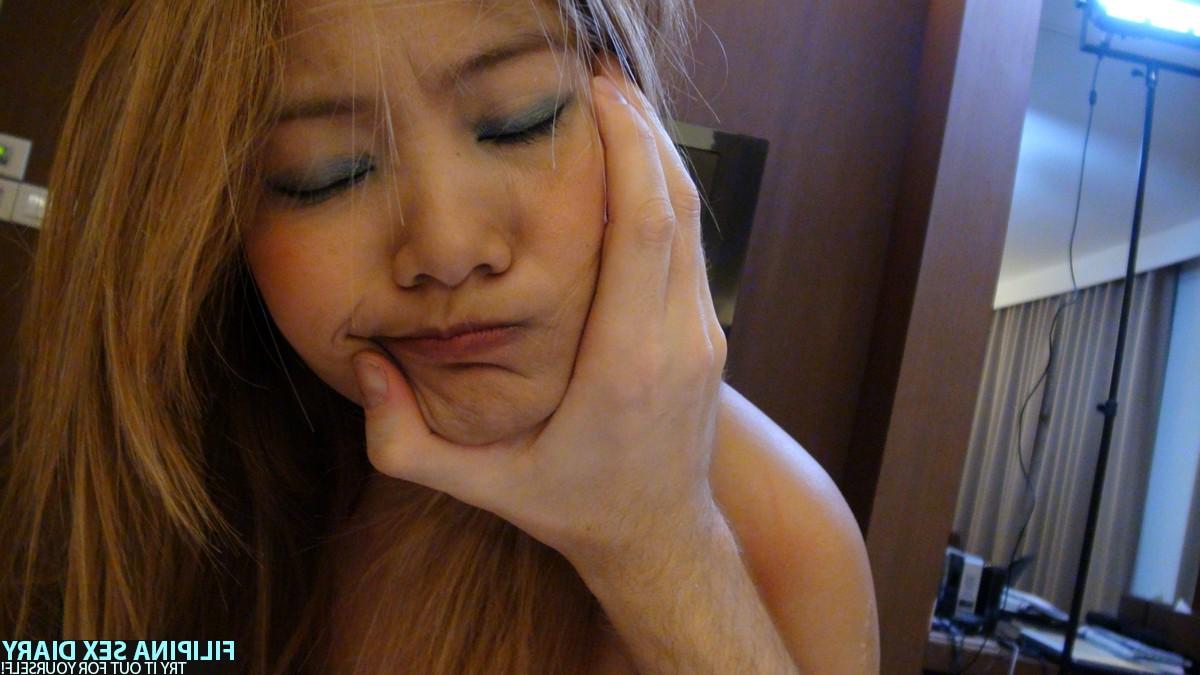 20P Petite Thai babe Ning enjoys missionary and doggystyle POV sex with a stranger