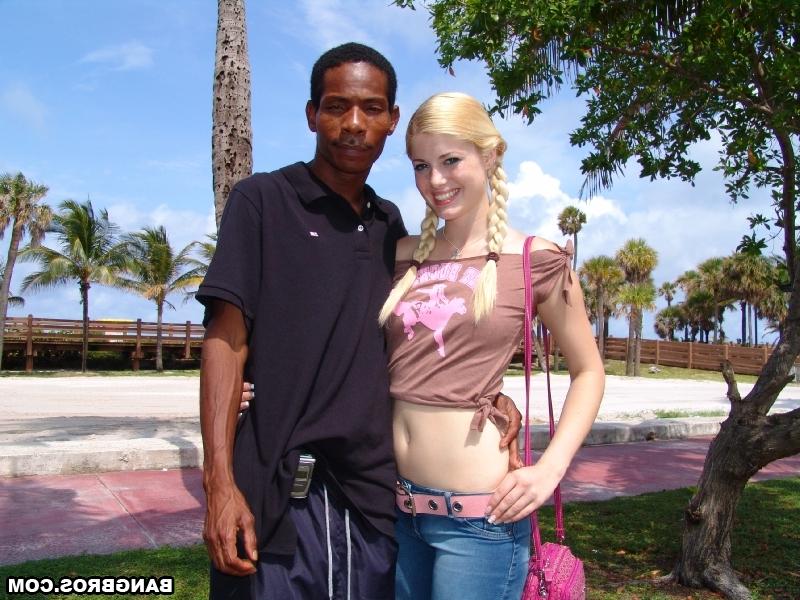 9P Rede Bangbros Charlotte Stokely, Paul