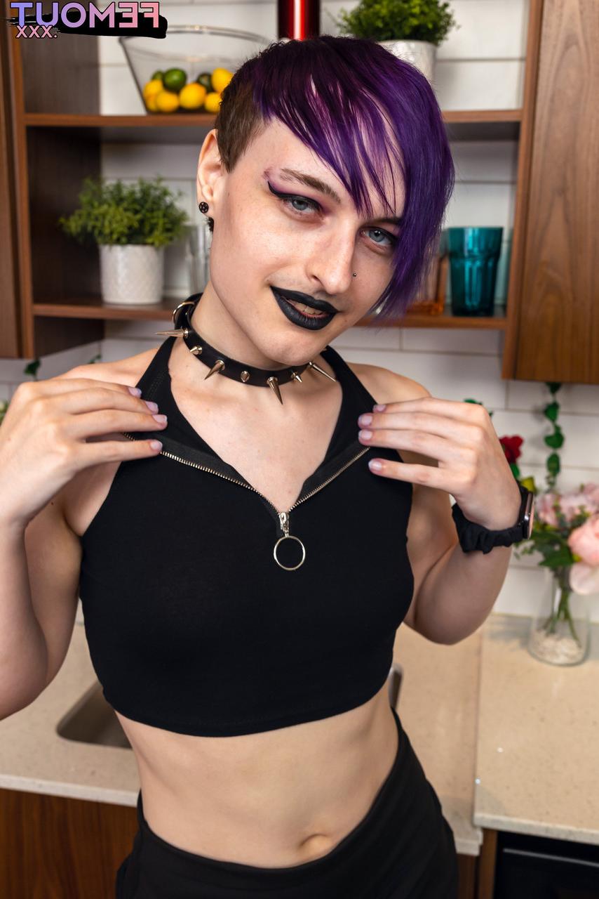 16P Femout XXX Izzy Ressurected