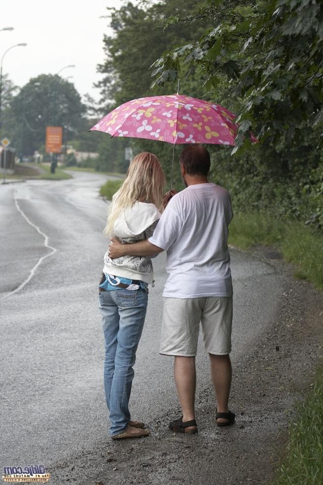 16P Young blonde accepts a brolly in the from an old man before fucking him