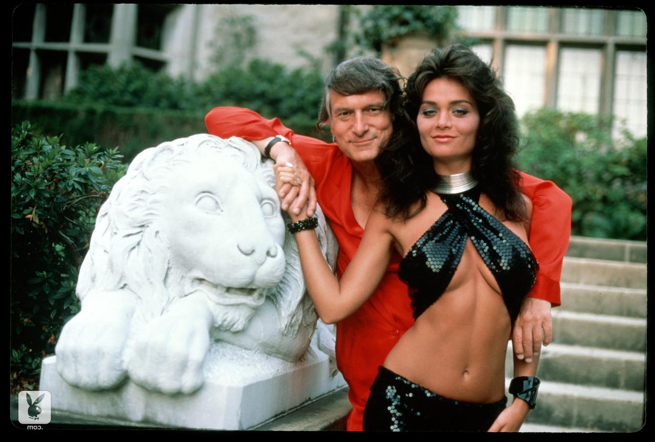 16P Gatas da Playboy revelam seus corpos super sexy na frente das câmeras