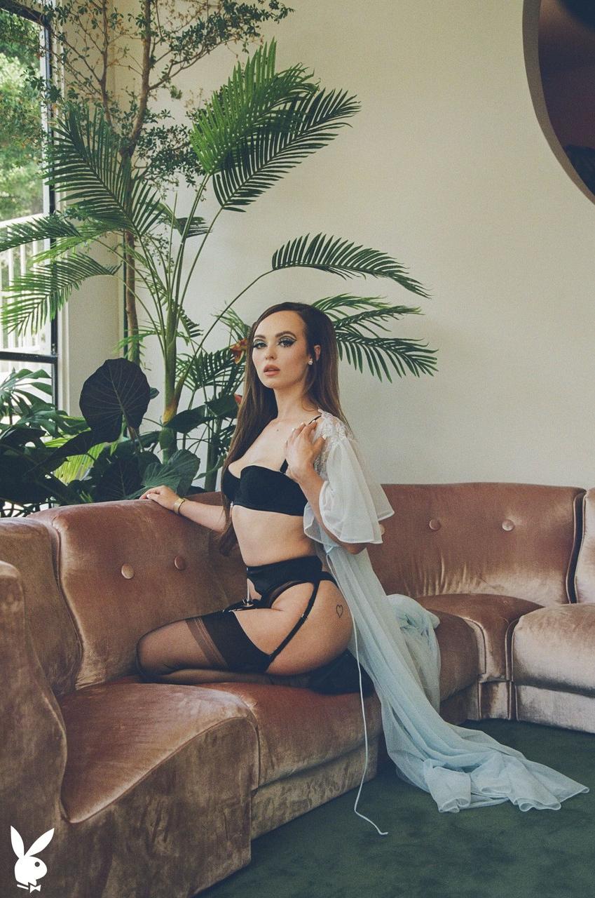 20P Chicas glamorosas hacen alarde de sus hermosas tetas en una compilación sexy