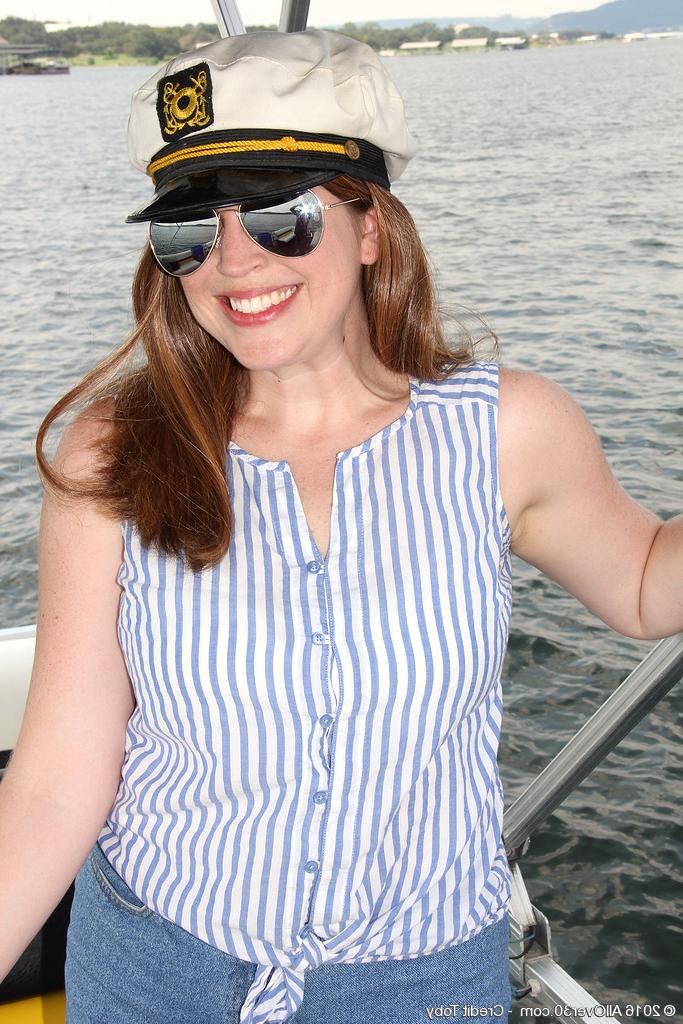 15P Plump solo model Holly Fuller plays with her pussy out on a boat