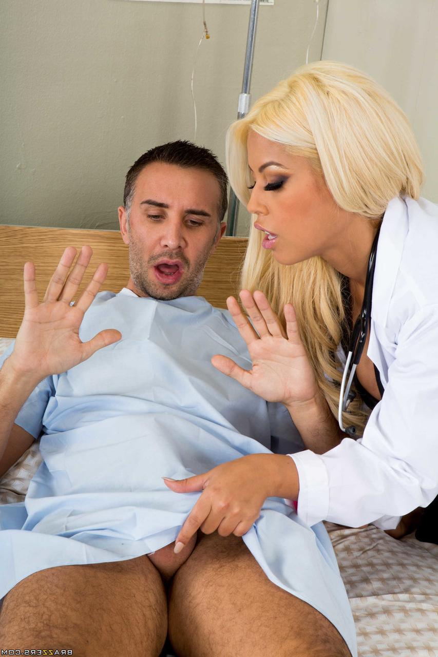 20P Excelente loira gata Bridgette B chupando e fodendo um pau enorme no hospital