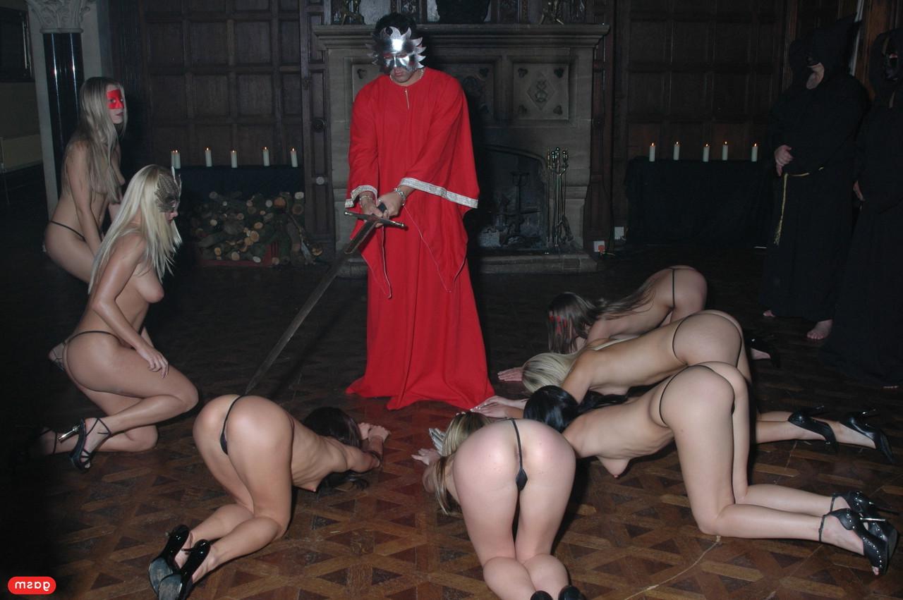 11P Brunette babe Isabel Ice gets an anal fisting in a wild gangbang
