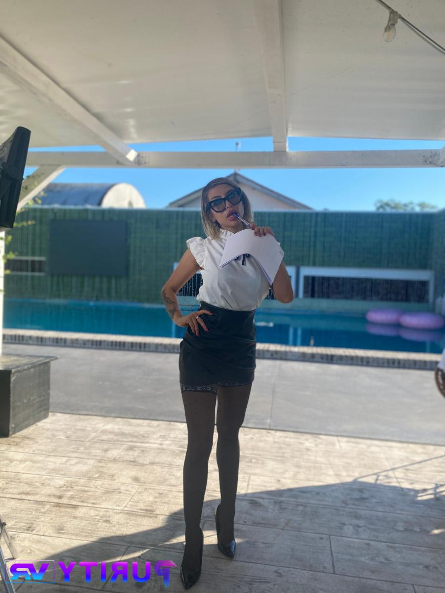 15P Hot blonde models in a miniskirt before having sex under an awning