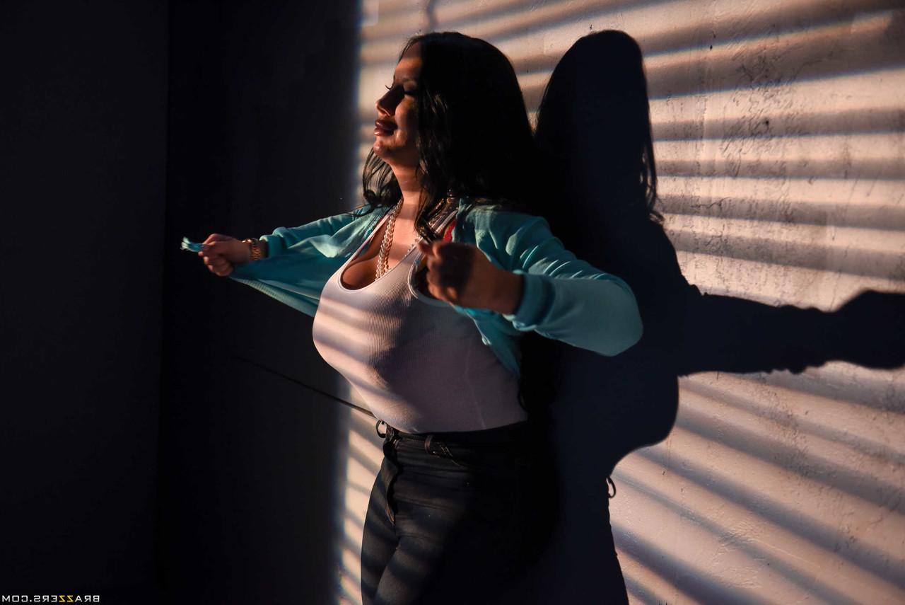 20P MILF Sybil Stallone shows her huge tits & big ass & gets locked in a pillory