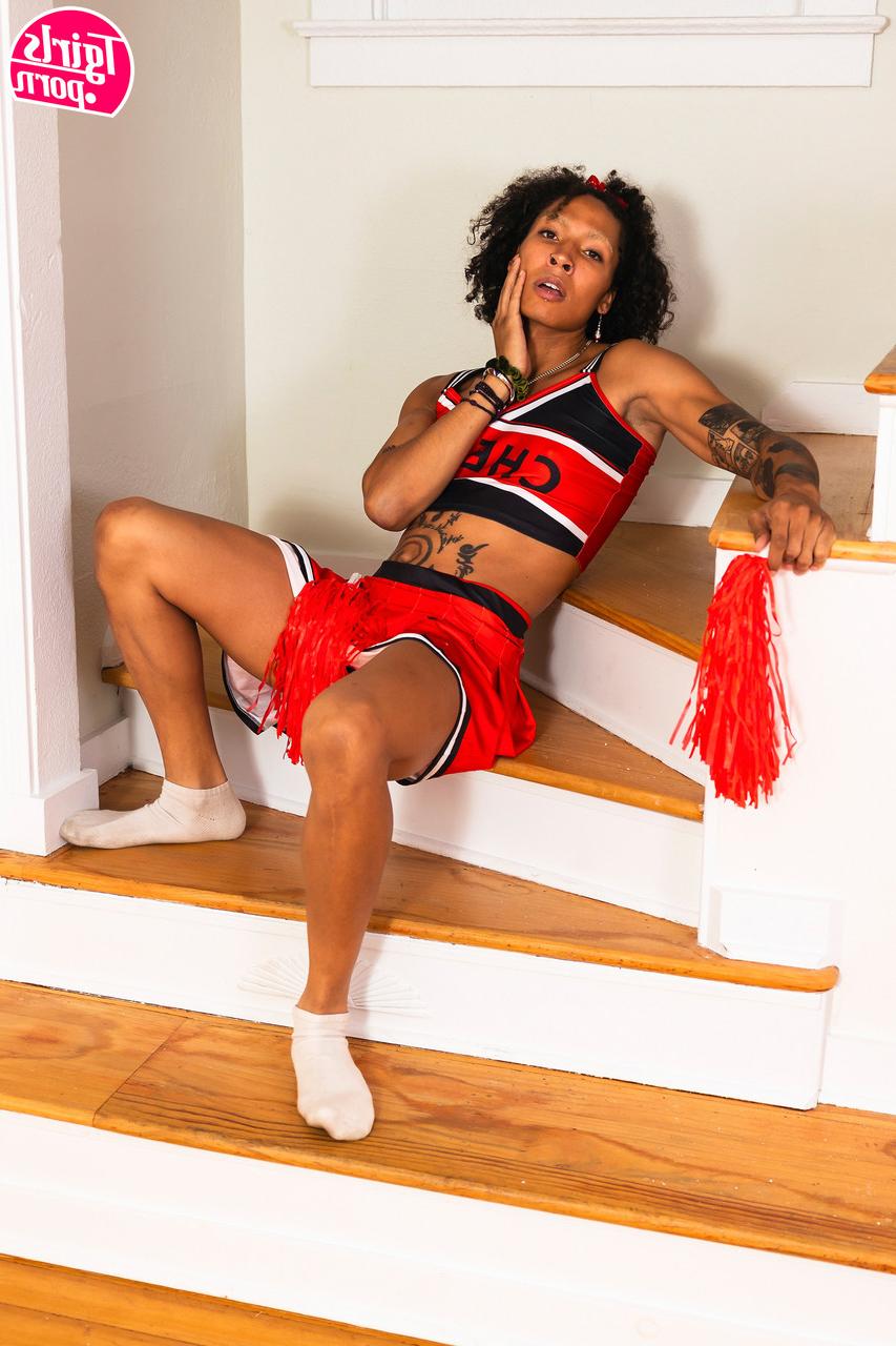 16P TGirls Porno Liza Belle, Shiri