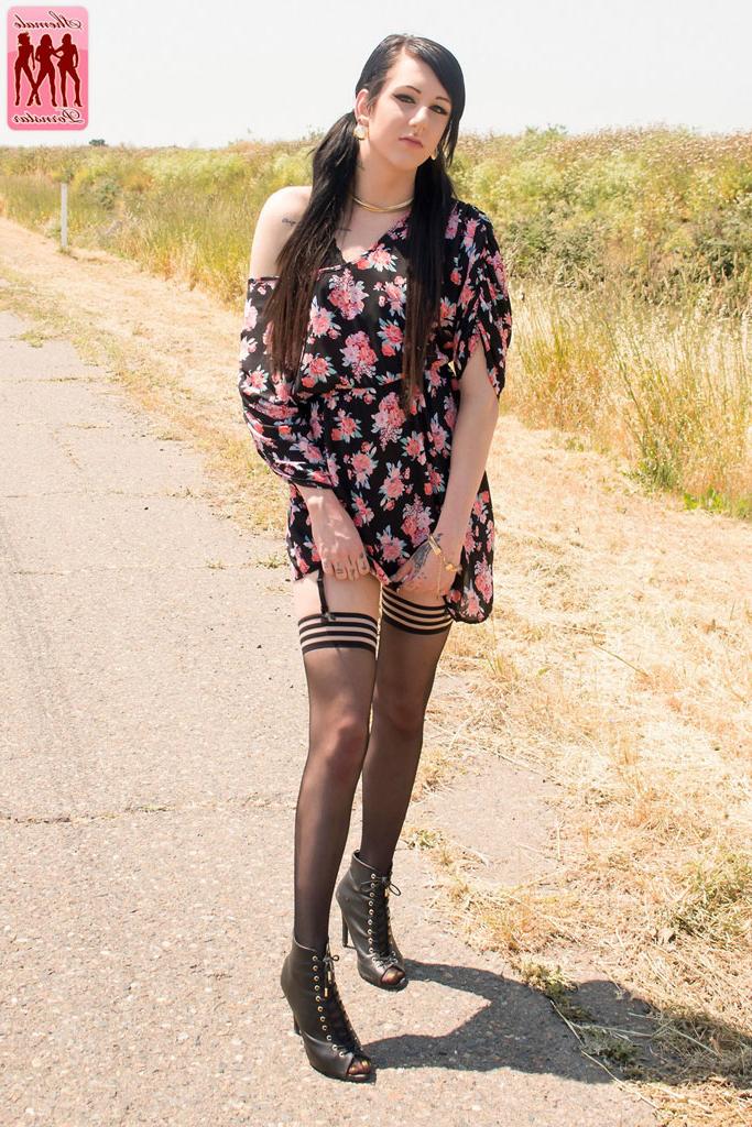 15P TGirl Pornstar realizada por Treasure Barbie, Ruckus Hot Porn Pics