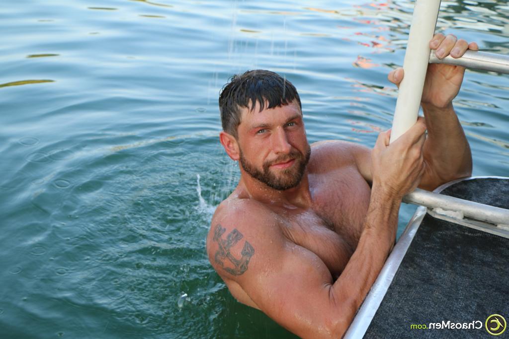 20P Gay brunette bodybuilder Zane poses in his sexy undies & unveils his huge dick