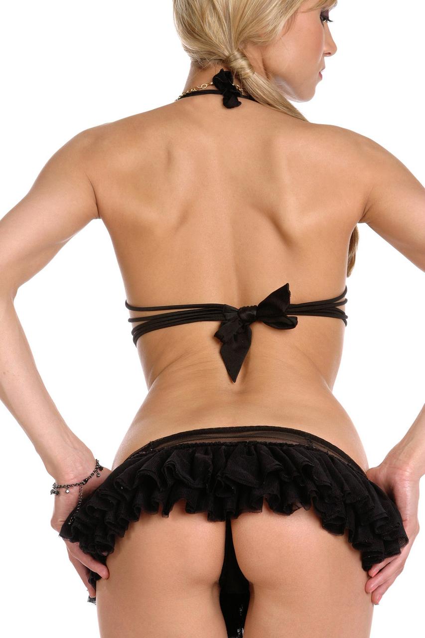 20P A linda e magra amadora Elena apresenta seus seios naturais e bunda fabulosa