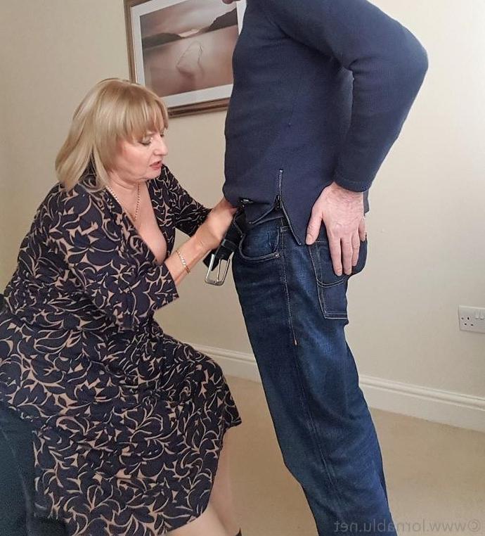 13P Chubby Lorna Blu displays her big tits & bald cunt in front of her wanking man