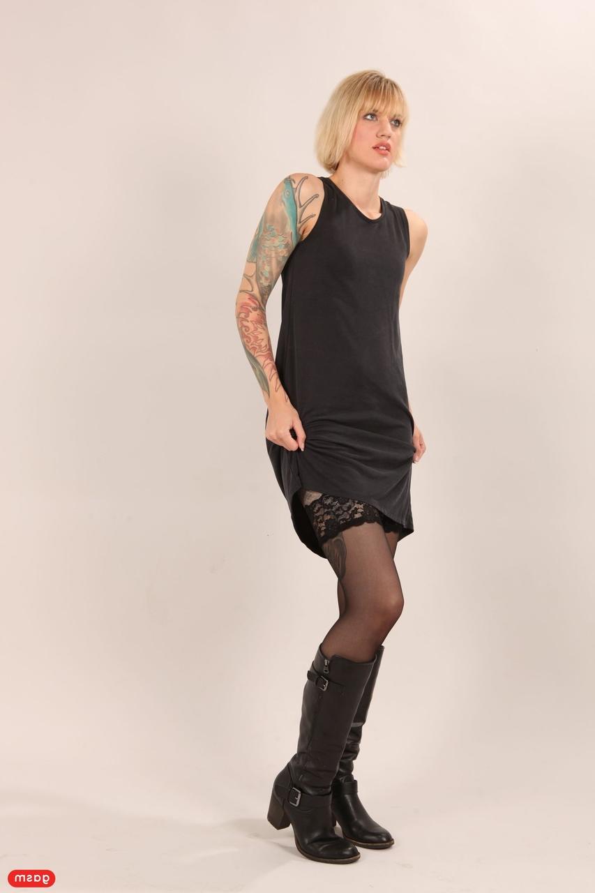 15P MMV Films Sina Longleg