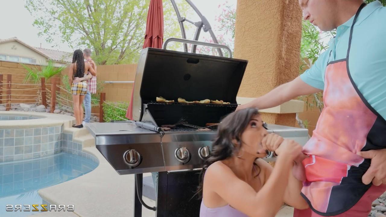 20P Rede Brazzers Indica Monroe, Kira Noir, Van Wylde