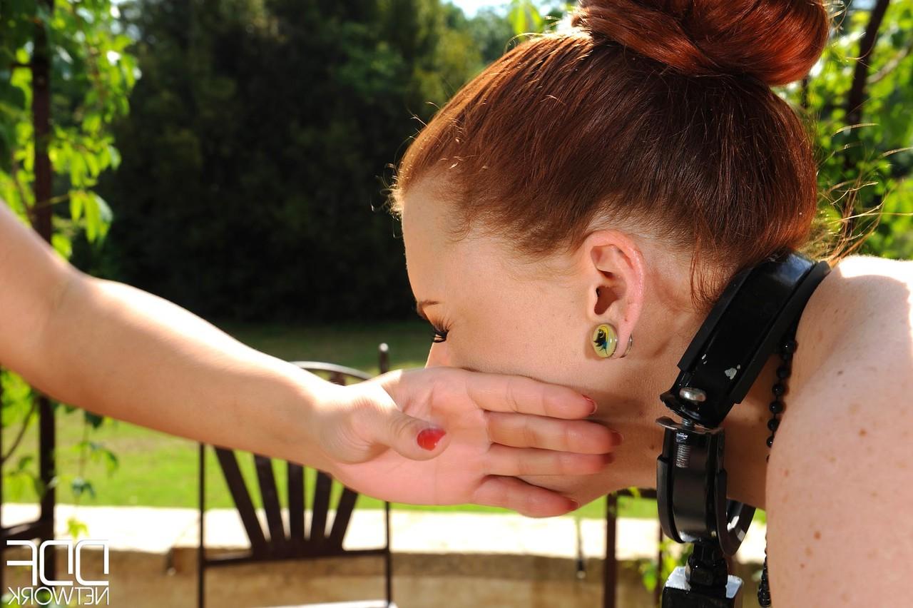 20P Kinky babe Isabel Dean gets toyed & spanked outdoors by tattooed Cheryl S