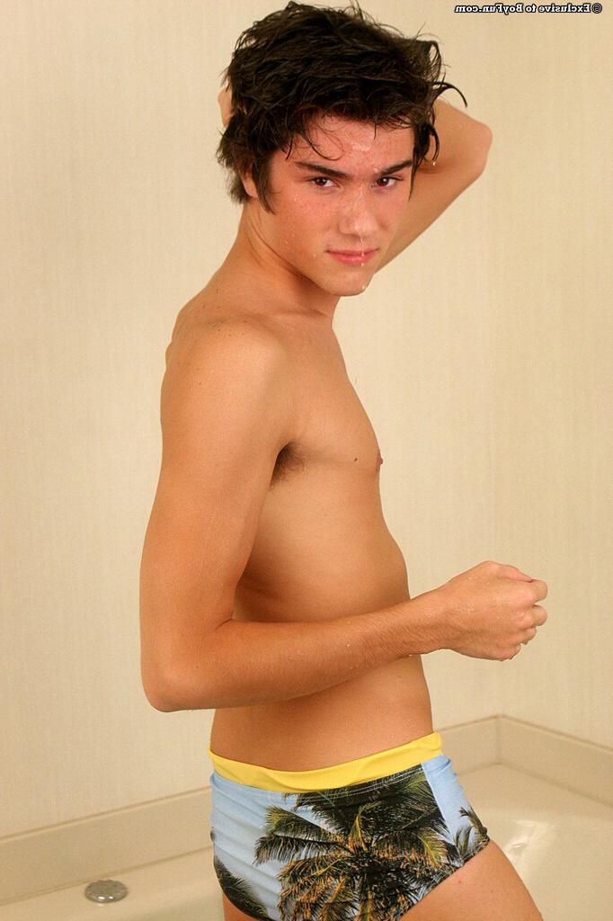20P Boy Fun Damien 3