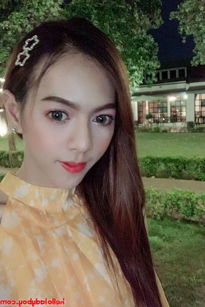 20P Hello Ladyboy 
