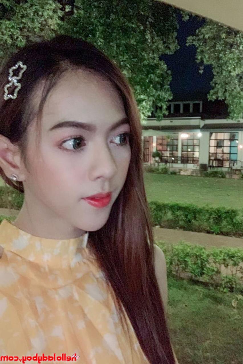 20P Hello Ladyboy 