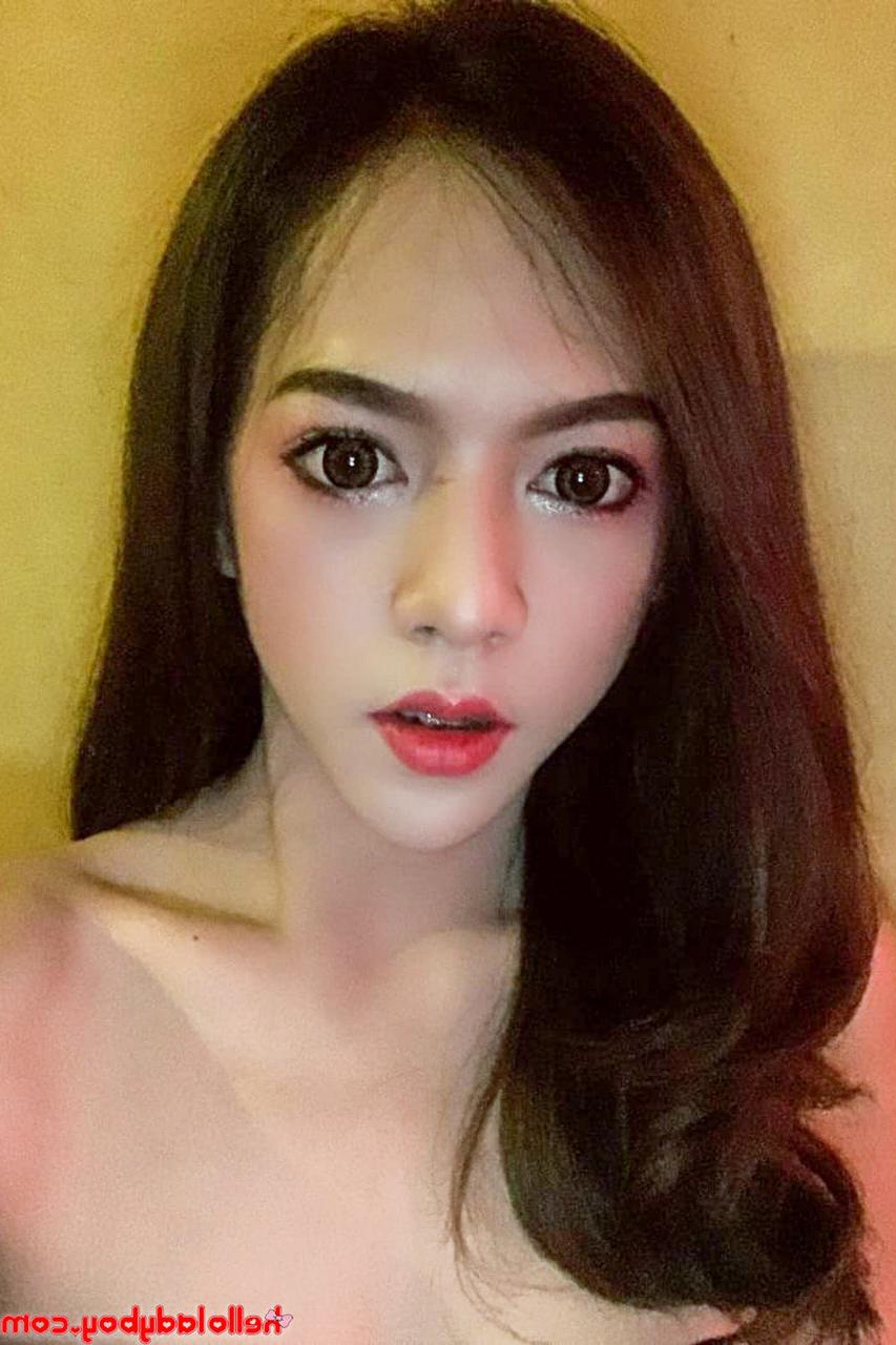 20P Hello Ladyboy 