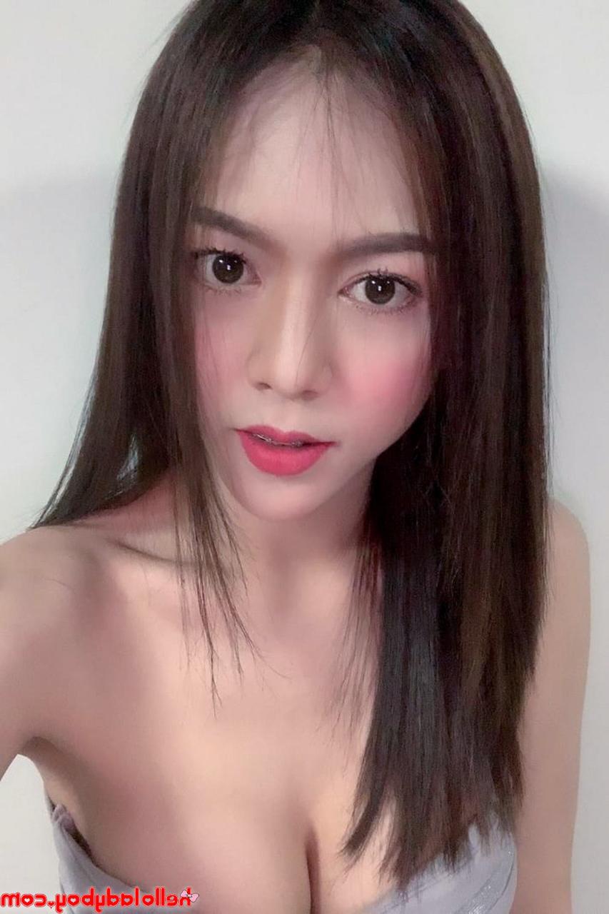 20P Hello Ladyboy 