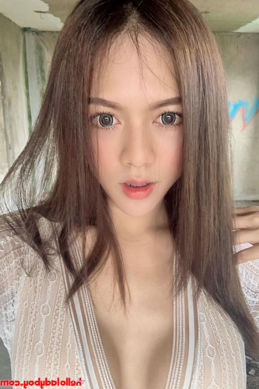 20P Hello Ladyboy 