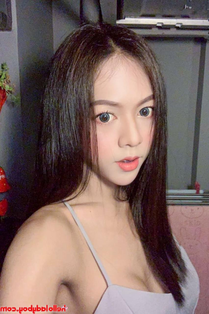 20P Hello Ladyboy 