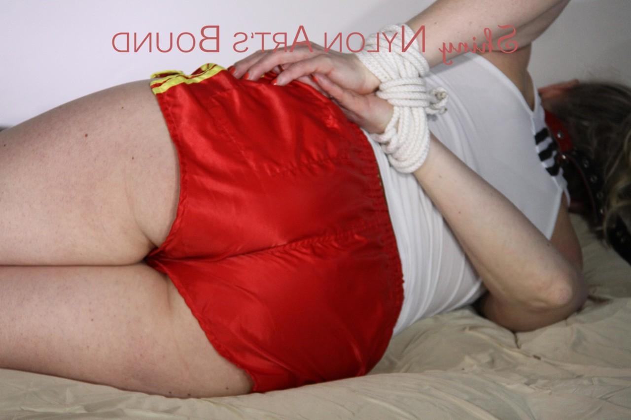 16P Shiny Nylon Arts Bound Nude XXX