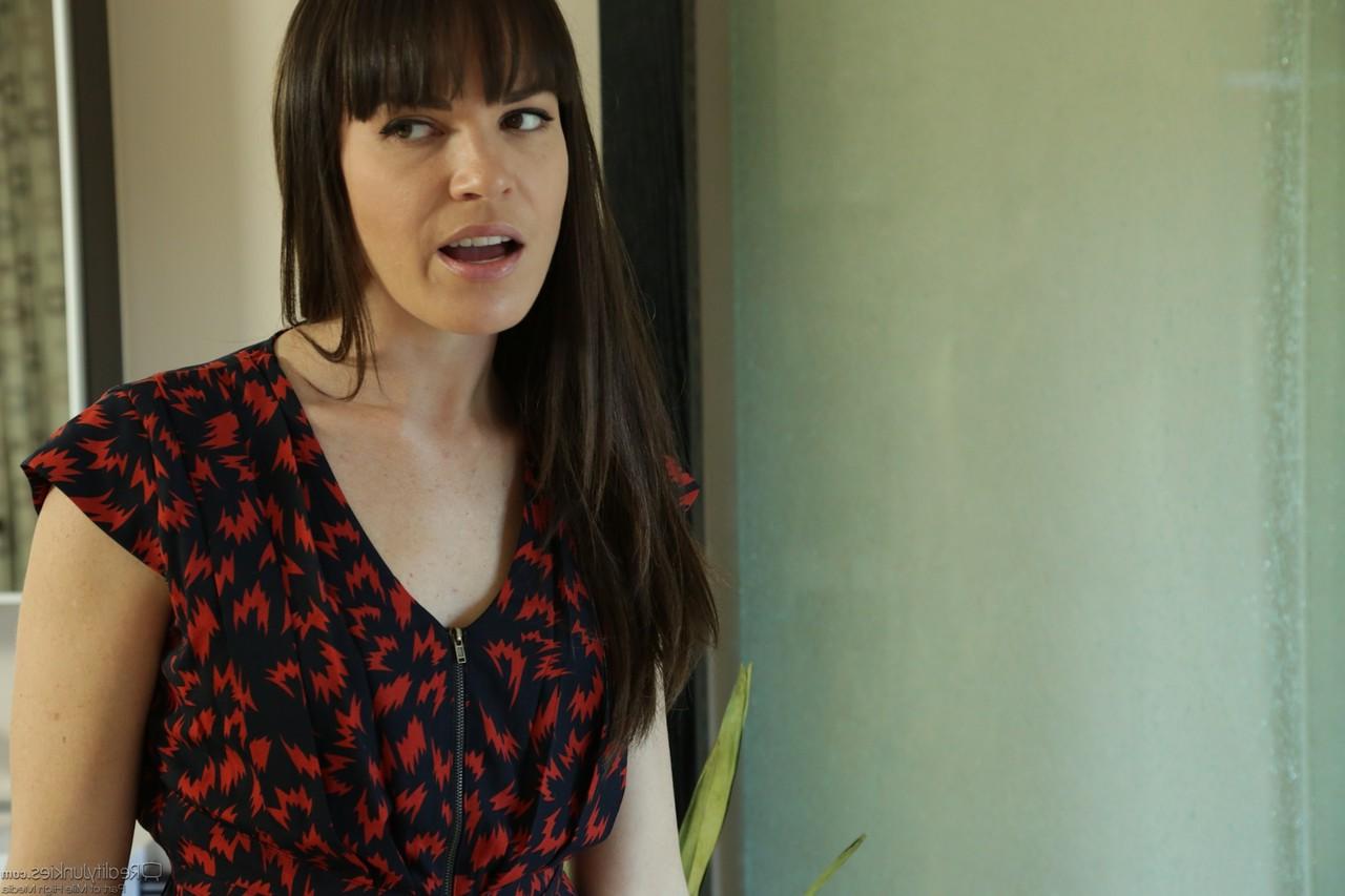 20P Horny dude John Strong fucks two hotties Dana DeArmond and Leilani Gold
