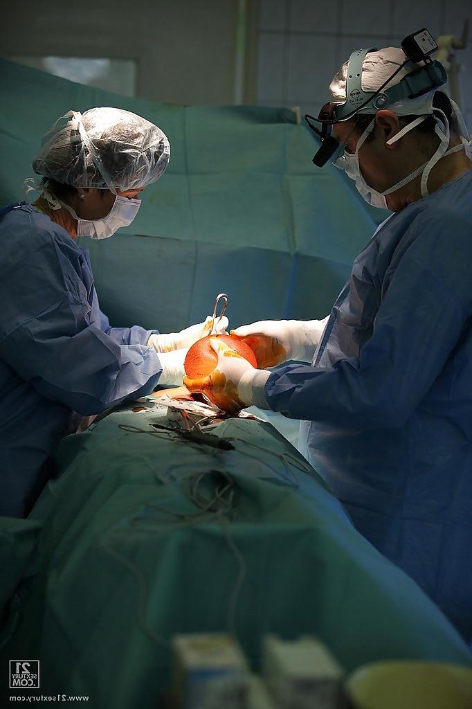16P Aletta Ocean goes through successful plastic surgery operation