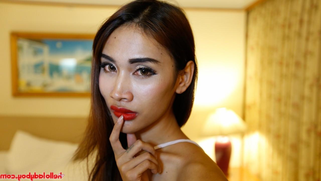 12P Hello Ladyboy starring Cake Porn Pics