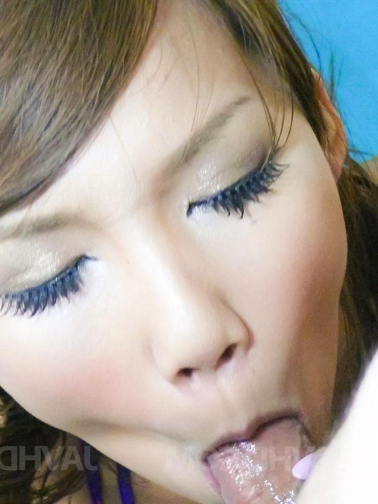 12P Japanese MILF Akiho Nishimura pleasures a couple of cocks in a bikini