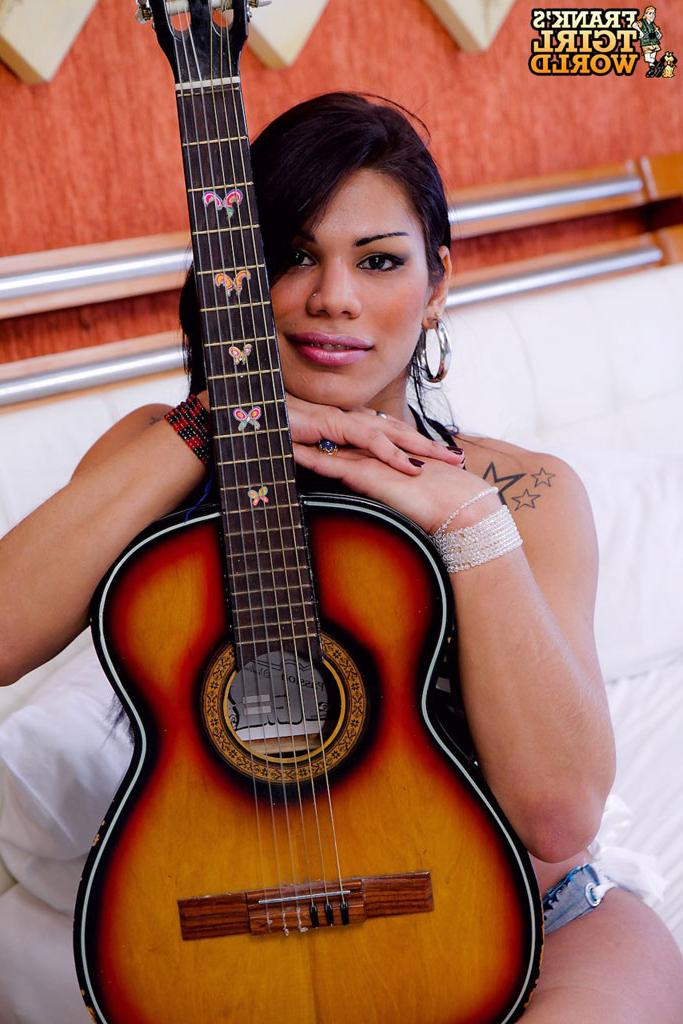 14P Franks TGirl World XXX Galeria
