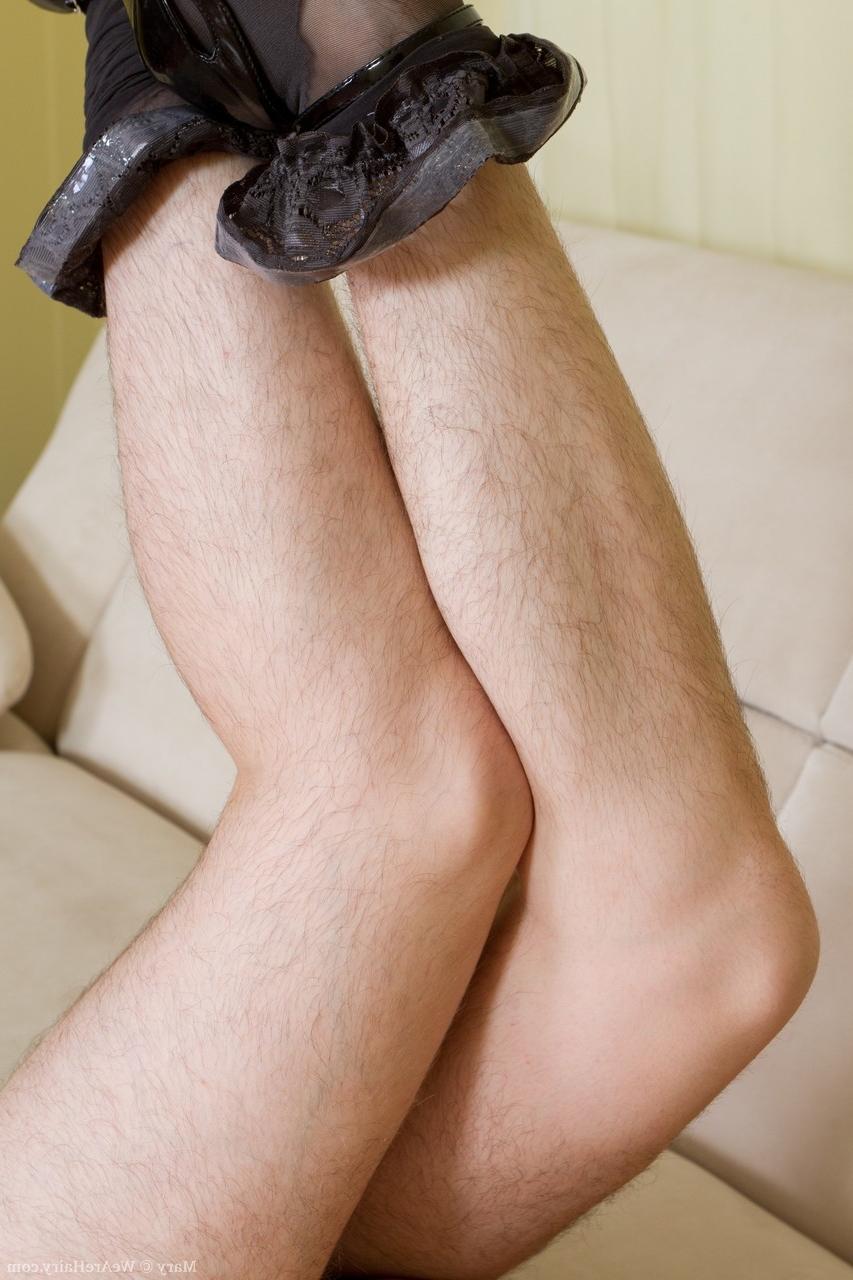 19P Slender mature with hairy laegs does striptease to reveal her shaggy muff
