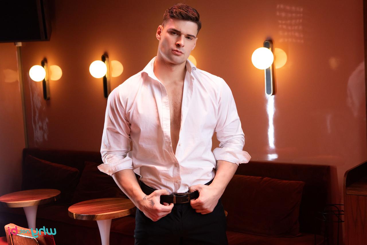 13P Hombres Com Malik Delgaty, Mateo Tomas, La Petite Blonde