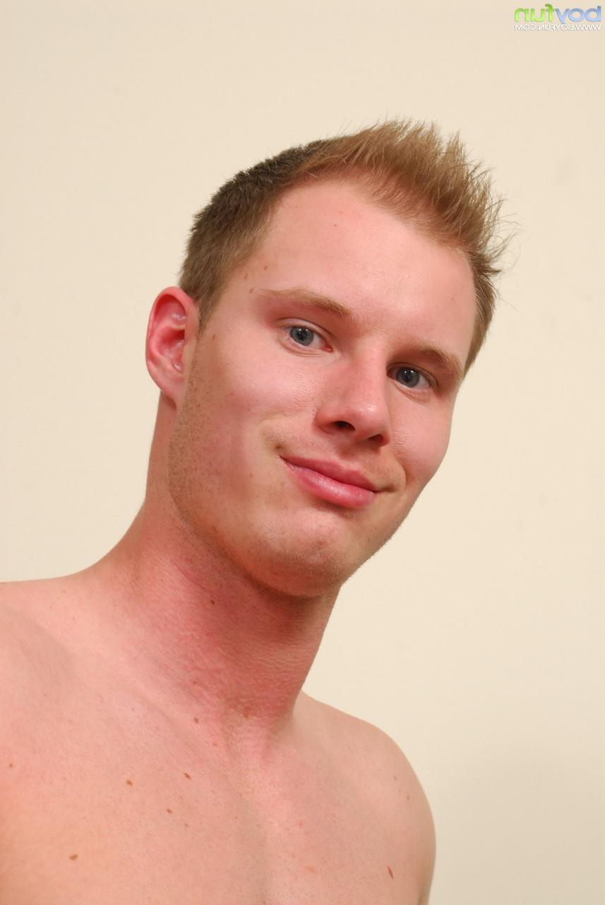 20P Chico divertido tyler andrews