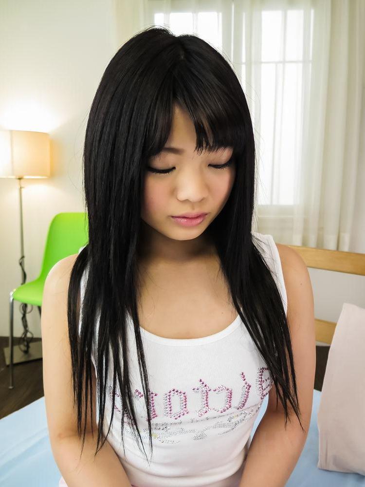 16P Japanese hottie Moka Minaduki oozes sperm from her pussy after sex