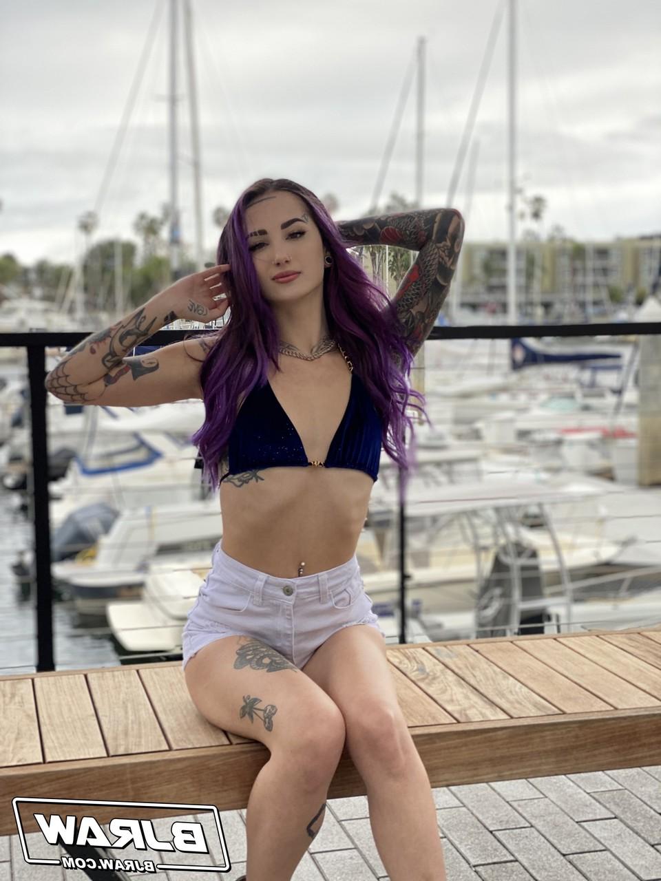 20P Purple-haired American Valerica Steele blows a big dick & gives a POV rimjob