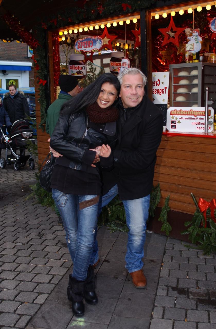 17P Hot young brunette goes home with stranger for hot oldman reverse cowgirl