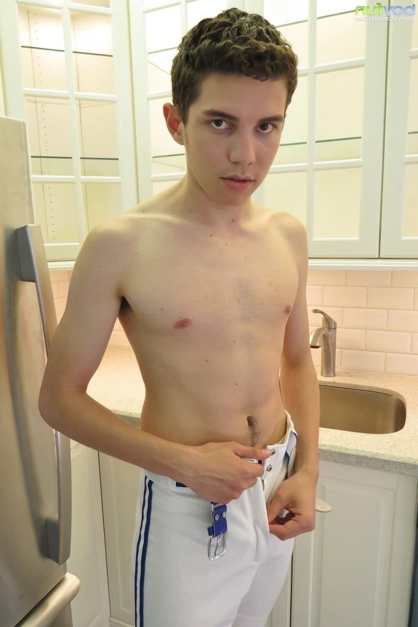20P Boy Fun Скотт Уолтерс