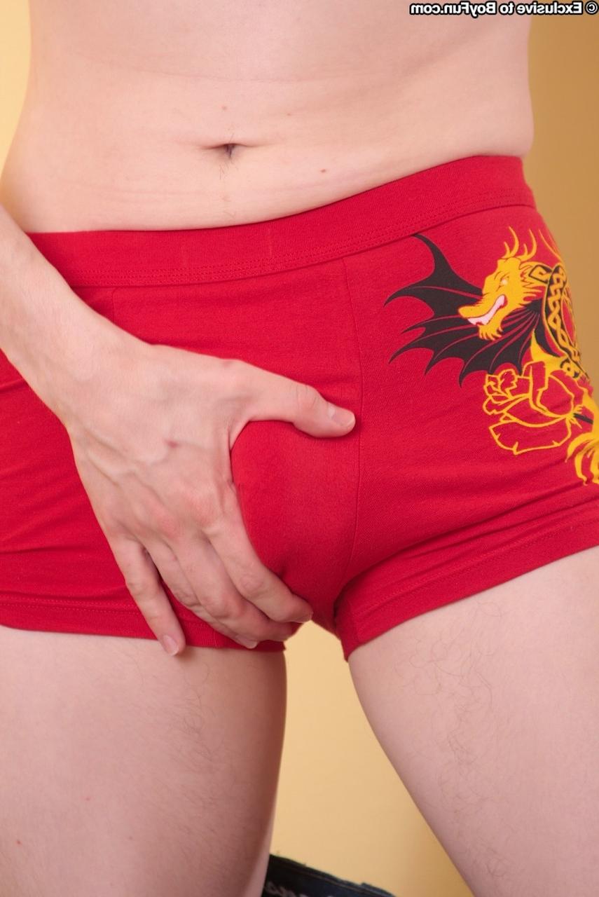 20P Slender gay twink Jimmie Slater exposes his boner and masturbates