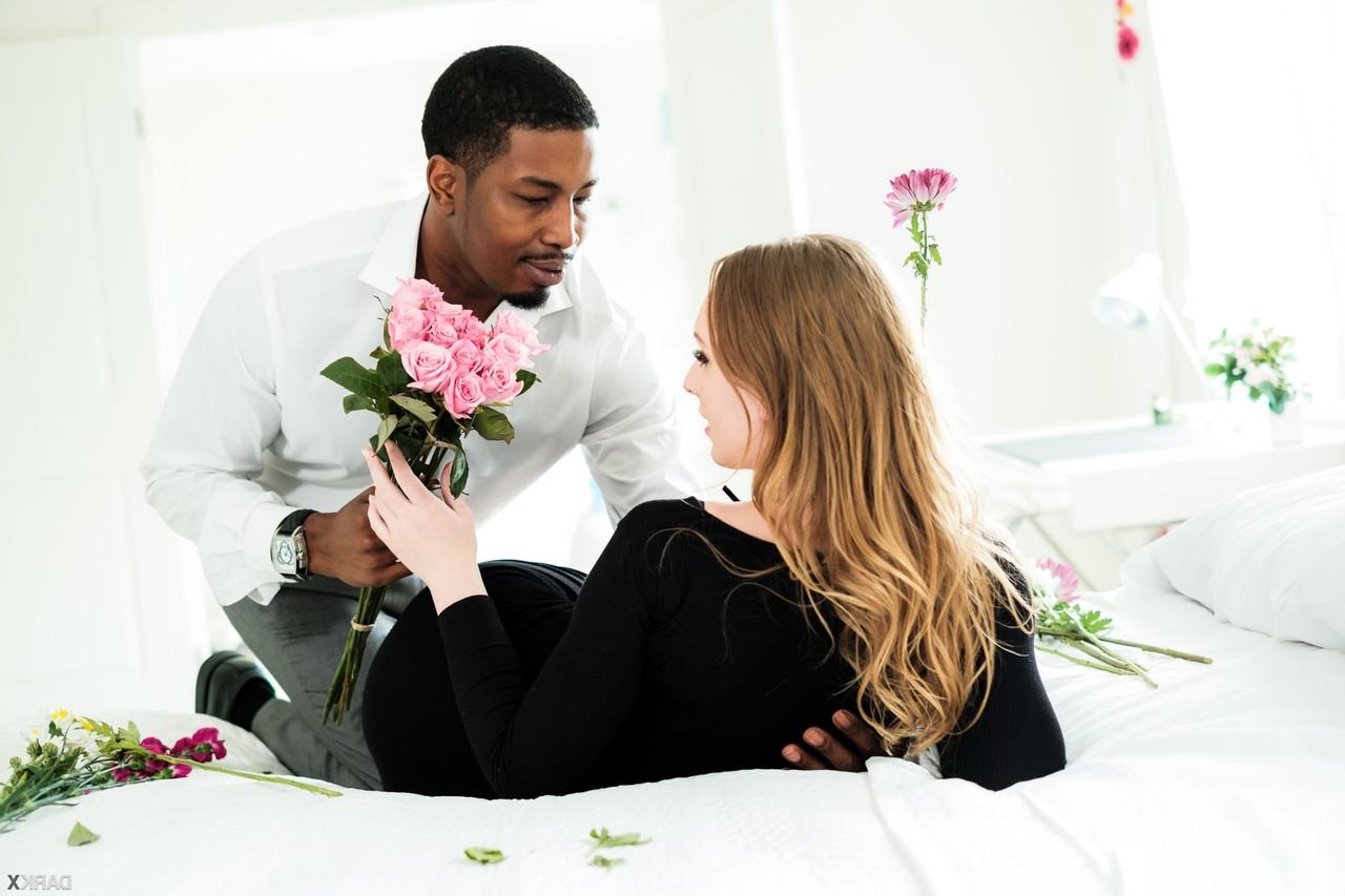 15P Pretty teen Daisy Stone is gifted flowers prior to interracial anal sex