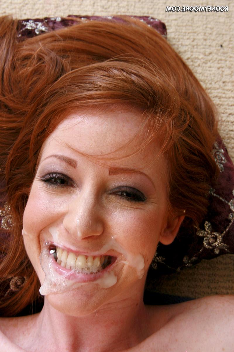 20P A pequena amadora Nikki Rhodes faz um tratamento facial depois de sexo quente em várias posições