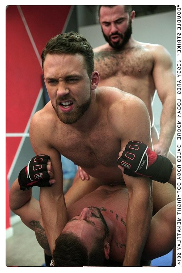 20P Gay hunk Logan Moore gets a DP in a wild threesome with muscular men