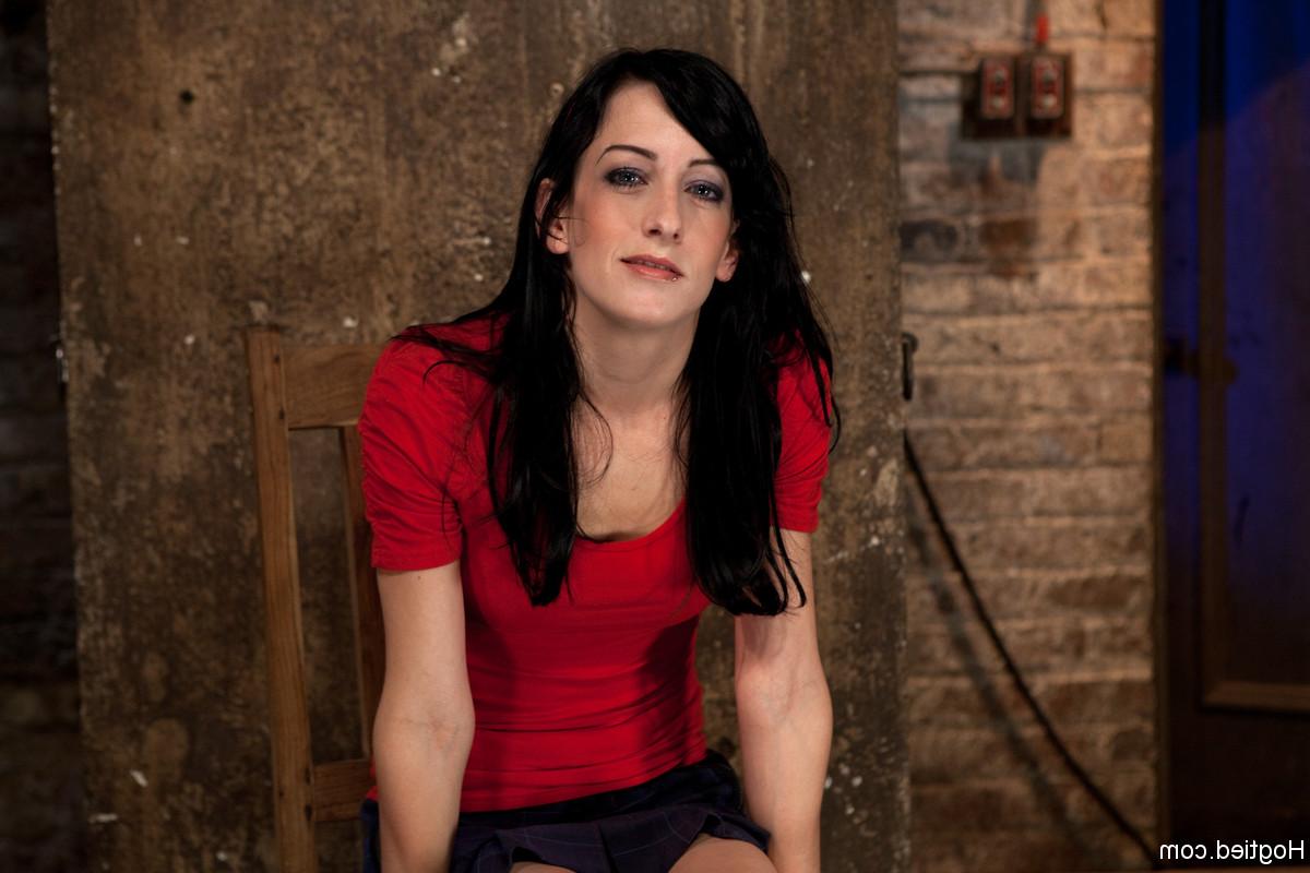 20P Hogtied Elise Graves, Isis Love