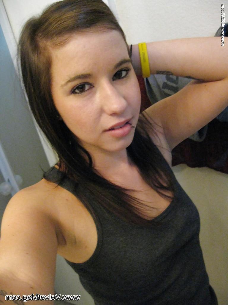 16P Young vixen Becka takes a few shots of her ample ass and her soft tits