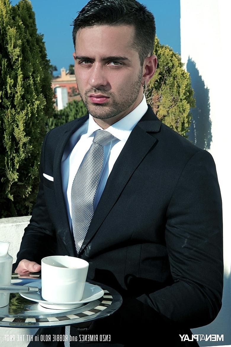 20P Gay Latino Enzo Rimenez fucking cute butler Robbie Rojo outdoors